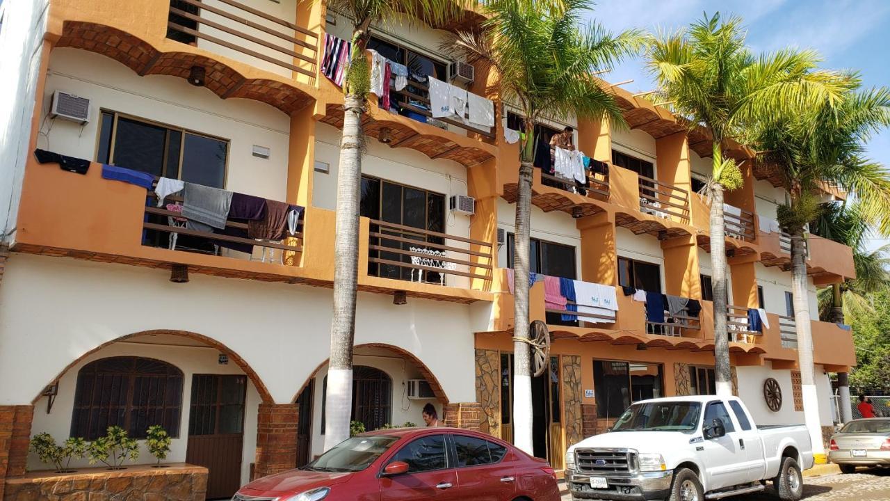 瓜亚比托斯 La Rienda Guayabitos酒店 外观 照片
